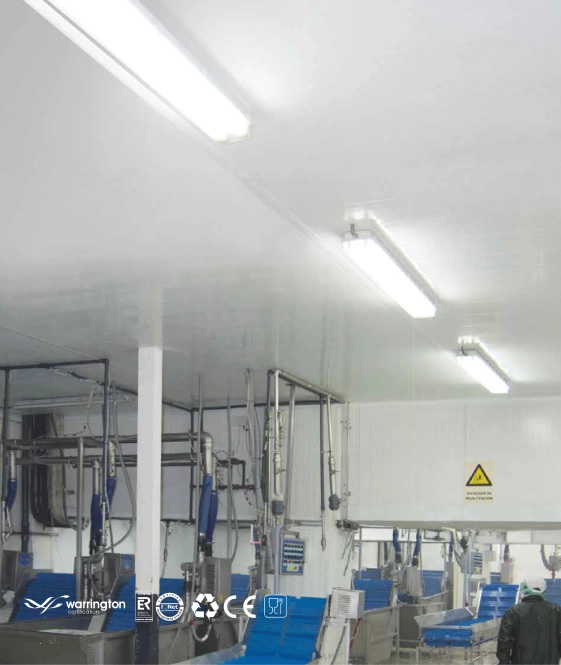 Intertior sala con revestimiento lamas alveoladas